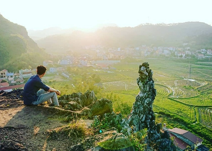 Cảm động với chuyện nàng tô thị chờ chồng