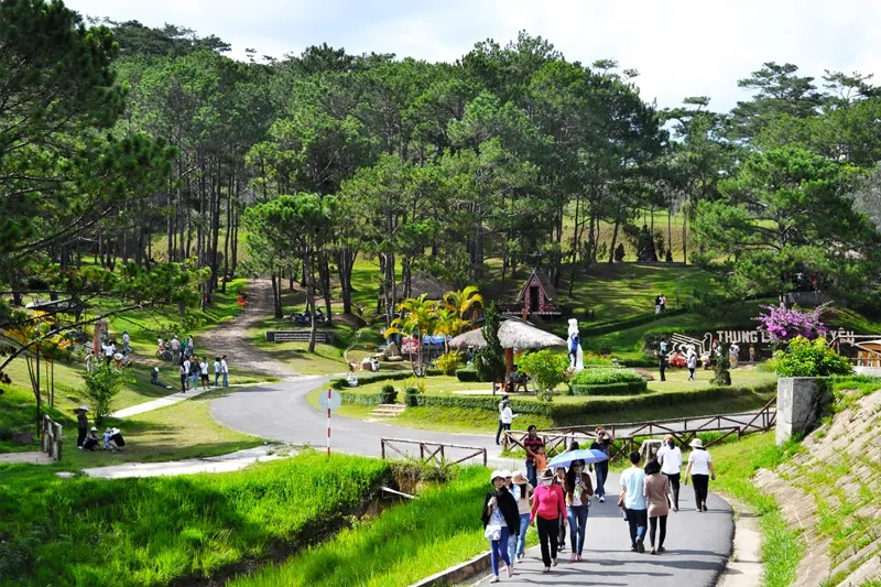 Cảnh thung lũng tình yêu đà lạt đẹp dịu dàng tựa tranh thủy mặc