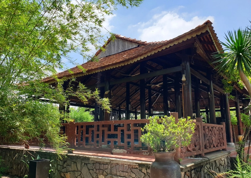 Chiêm ngưỡng tranh vẽ làng cổ phước lộc thọ nghệ thuật