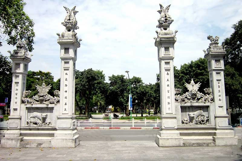 Đền Quán Thánh mở cửa đến mấy giờ thời gian phù hợp để vào lễ