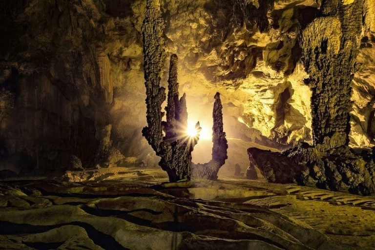 Động Ngườm Ngao - Nơi kỳ thú của thạch nhũ và dòng suối mát
