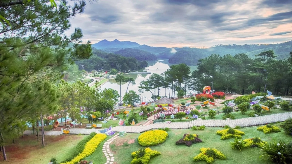 Hình ảnh thung lũng tình yêu đà lạt cực kỳ lý tưởng để check in