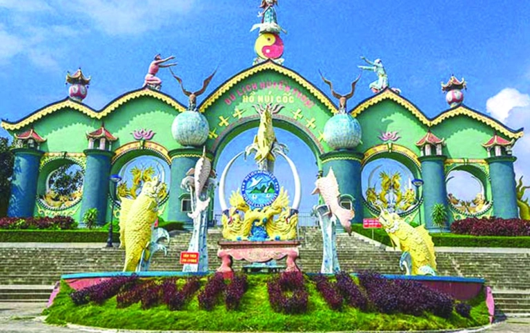 Hồ Núi Cốc - Vẻ đẹp thơ mộng giữa lòng núi rừng Thái Nguyên
