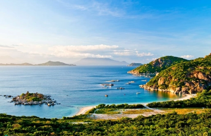 Tour du lịch vịnh cam ranh có nhiều gói khám phá đảo cực thú vị