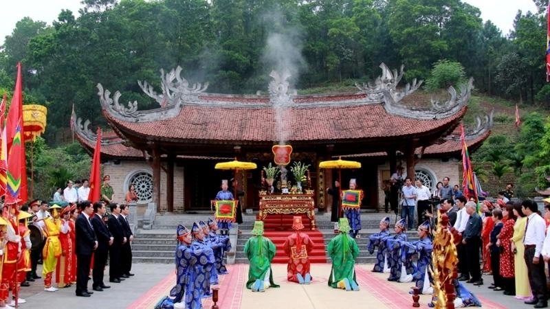 Hướng dẫn chi tiết chỉ đường đi đền hùng dễ hiểu