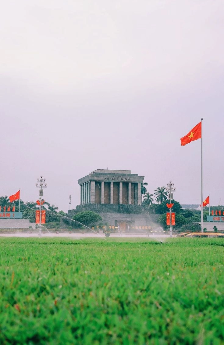 Tìm hiểu về hình ảnh lăng bác qua những bức ảnh đáng nhớ