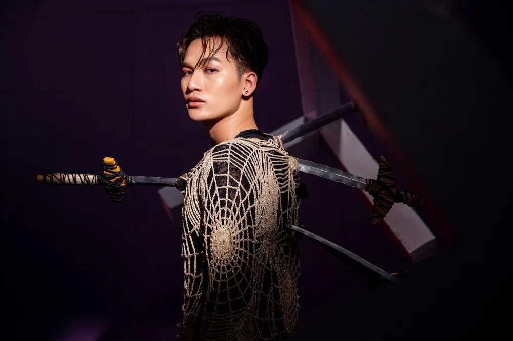 Tuổi thật của Ali Hoàng Dương tuổi gây bất ngờ