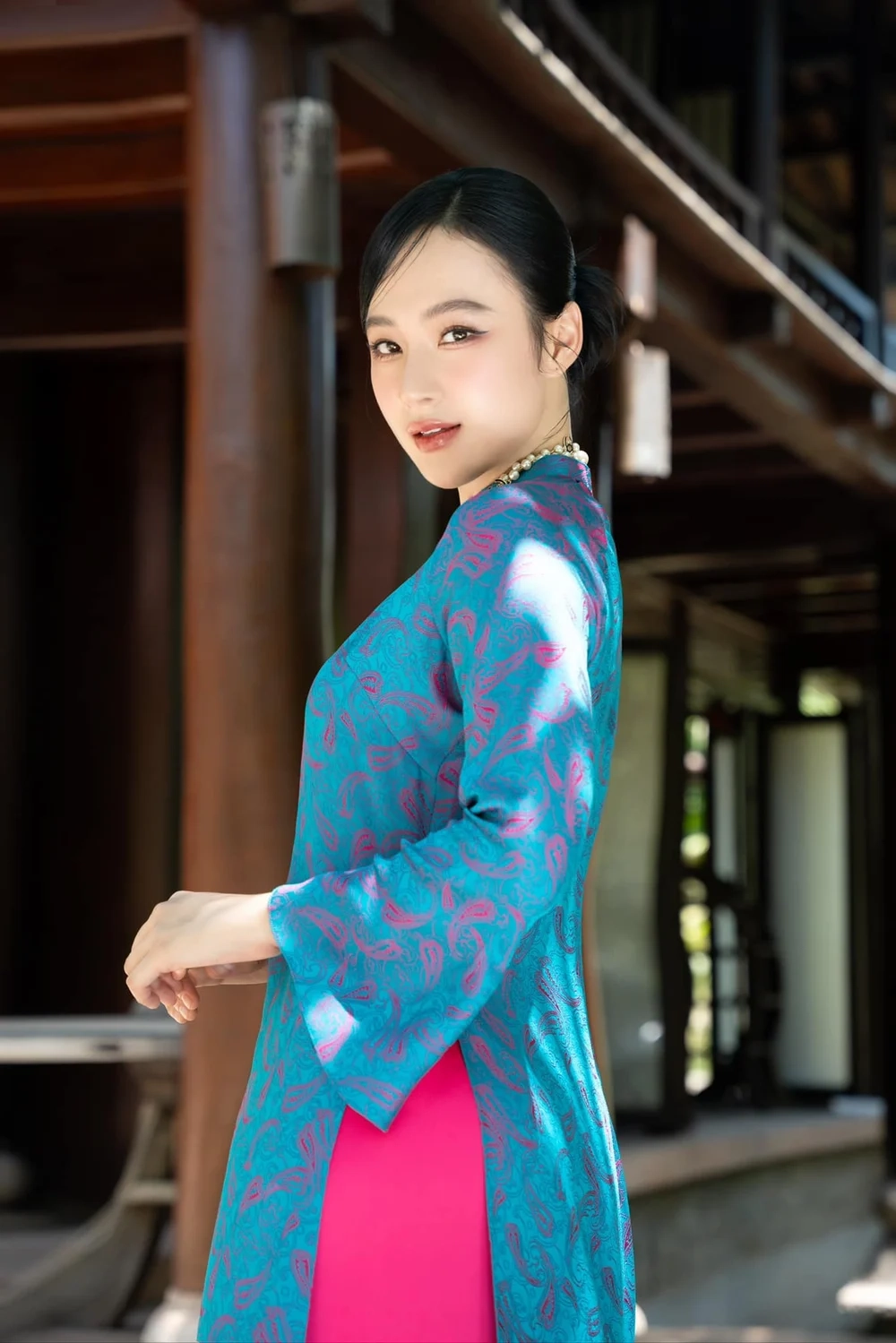 Angela Phương Trinh body là chủ đề thu hút nhiều sự chú ý của cộng đồng mạng
