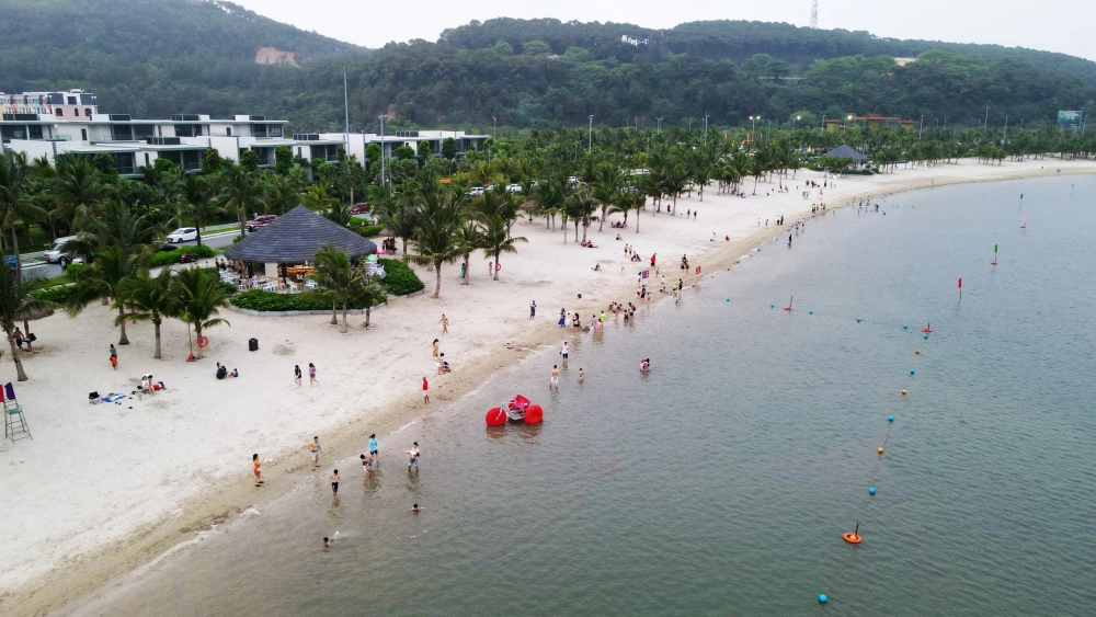 Thưởng thức không gian bãi tắm ở Đồ Sơn