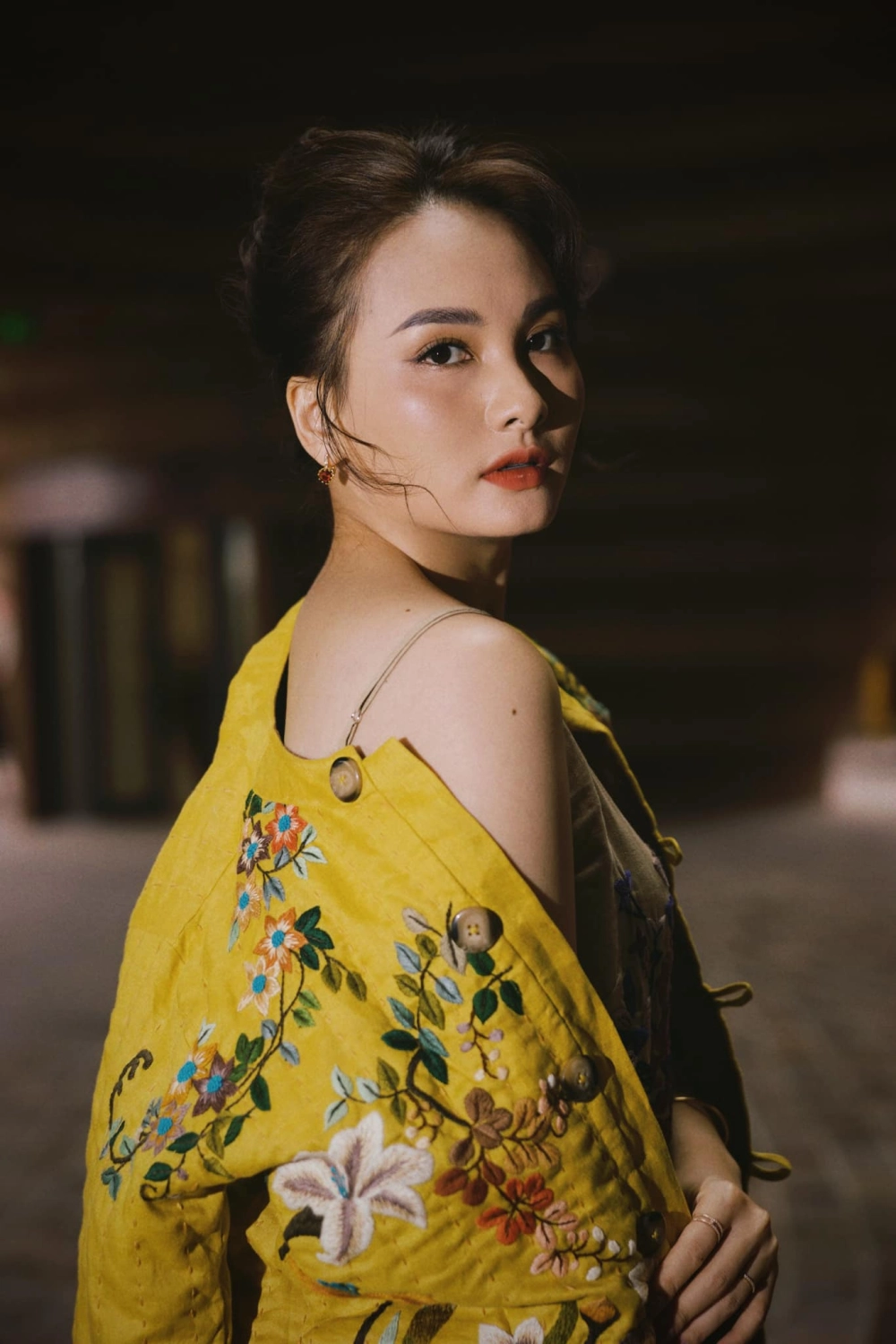 Theo dõi trang cá nhân Bảo Thanh Facebook