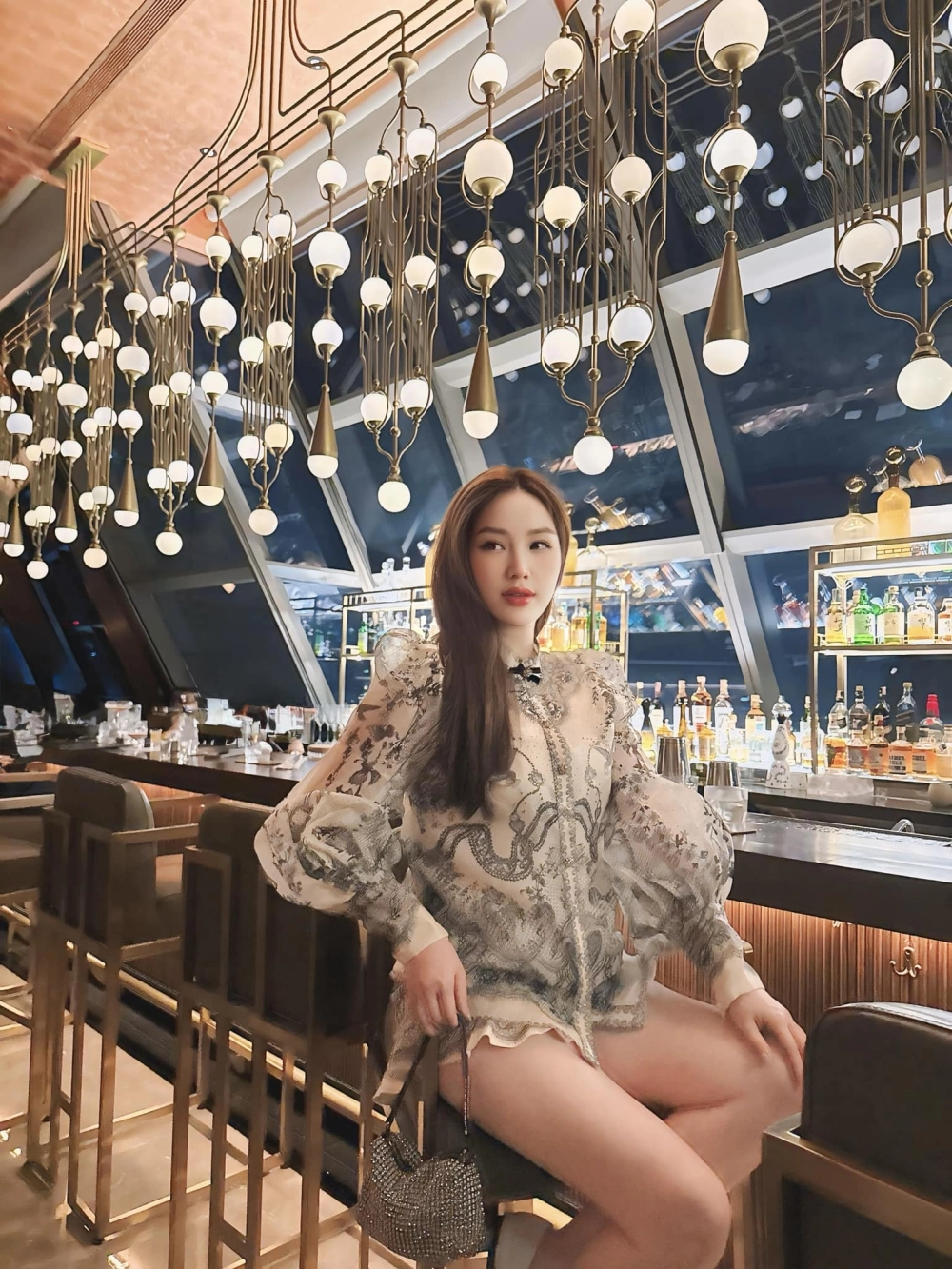 Phong cách nhẹ nhàng cuốn hút từ tóc Bảo Thy