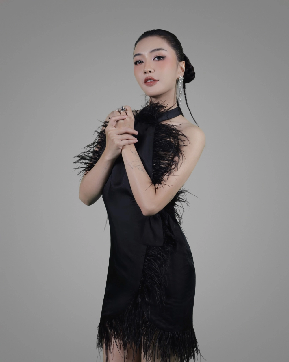 Ca nhạc em Bích Phương có những giai điệu nhẹ nhàng dễ dàng chạm đến trái tim