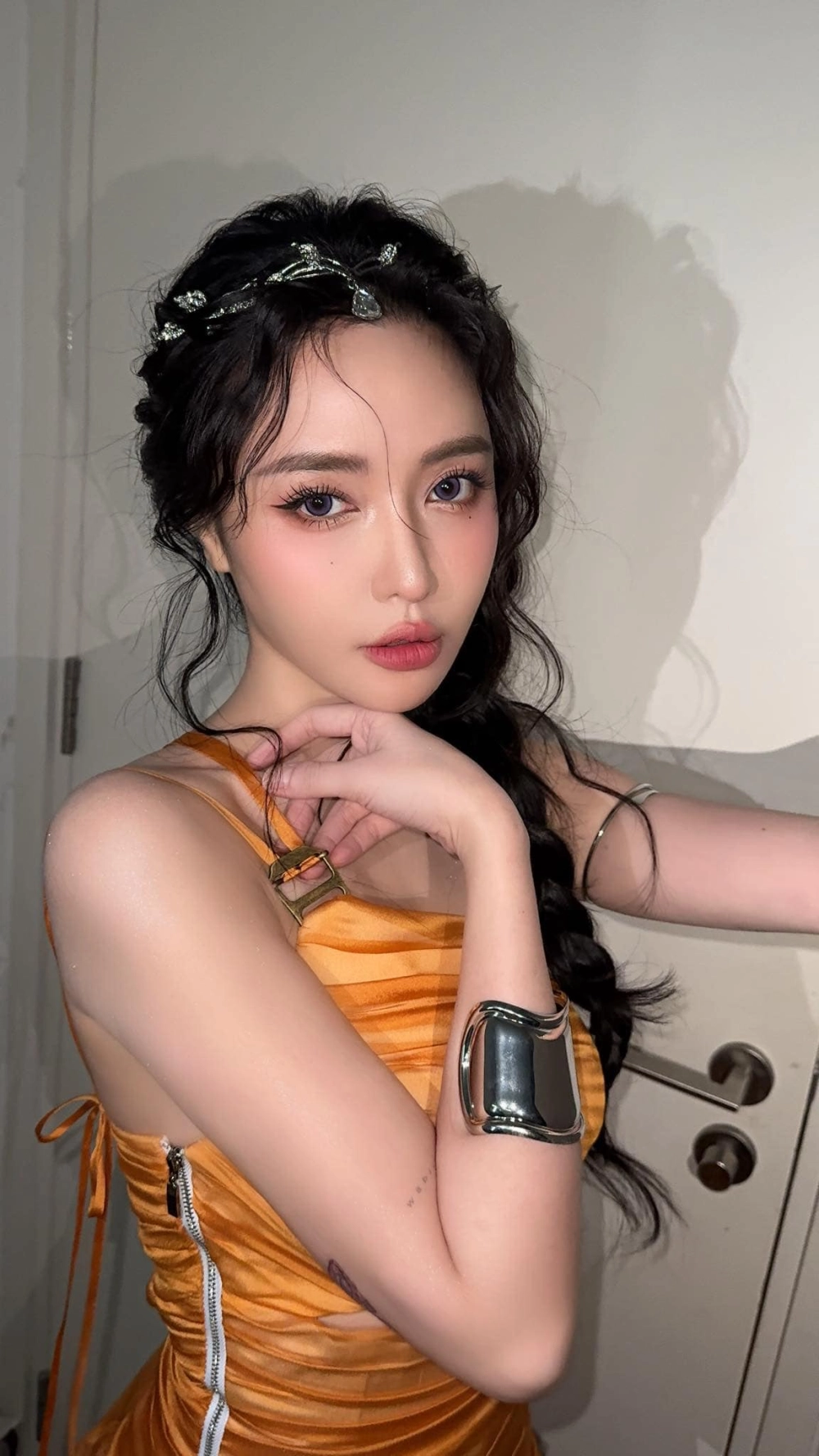 Thưởng thức Ca nhạc Chuyện cũ bỏ qua và cảm nhận sự sâu lắng trong lời hát