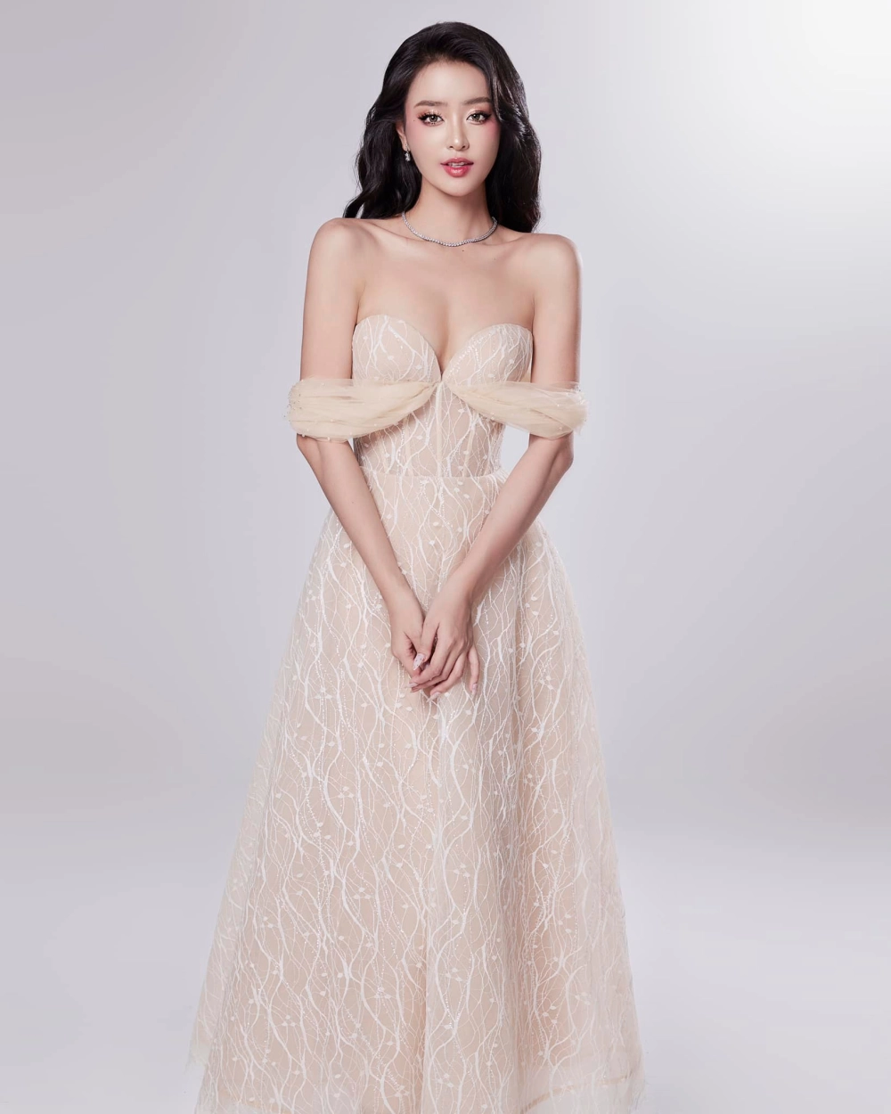 Tìm kiếm hot nhất chiều cao Bùi Khánh Linh