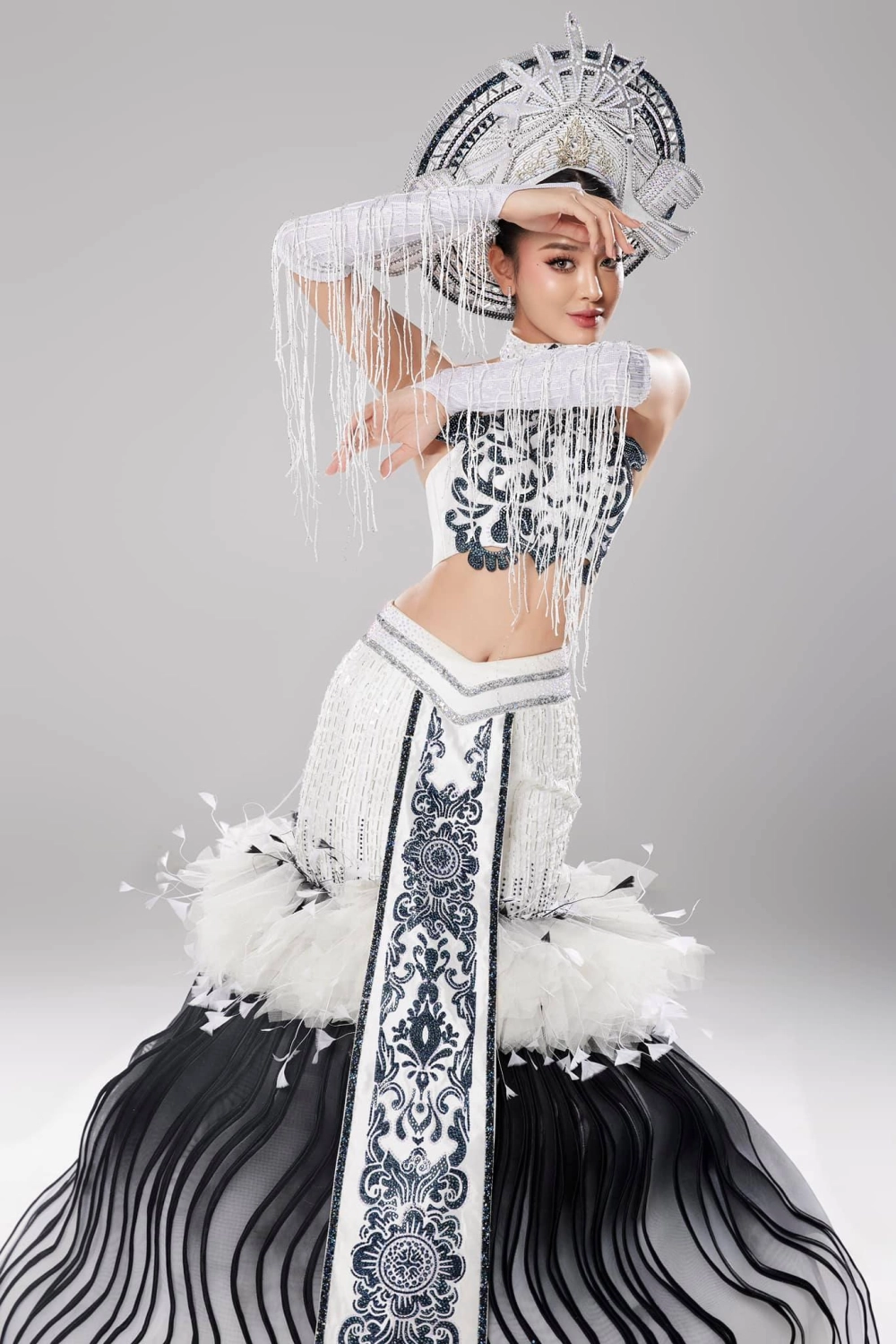 Đừng bỏ lỡ tiểu sử Bùi Khánh Linh