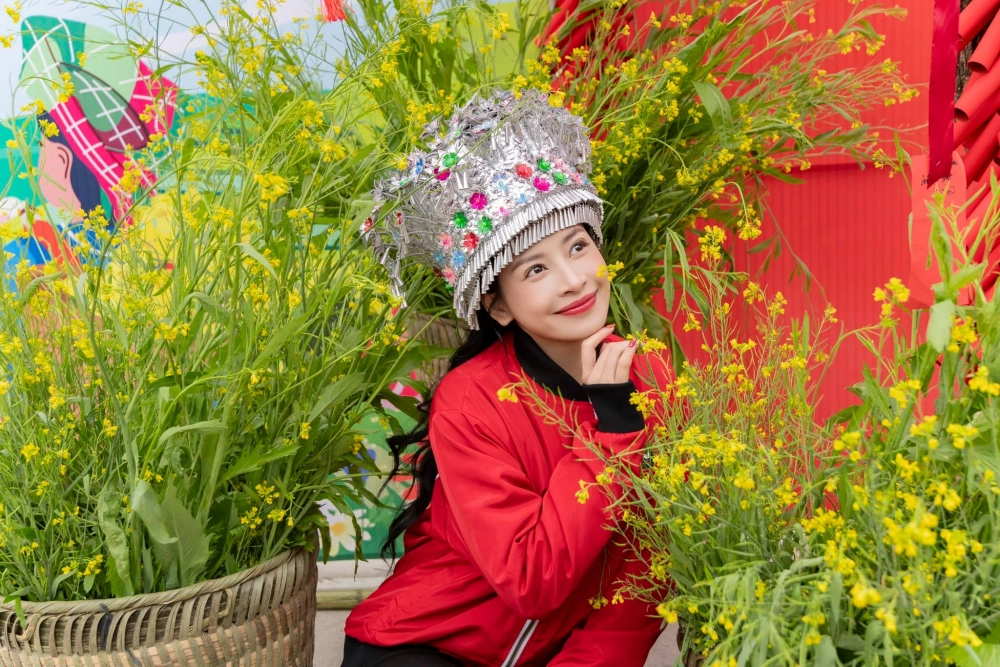 Những pha trình diễn ấn tượng của Chi Pu đạp gió rẽ sóng