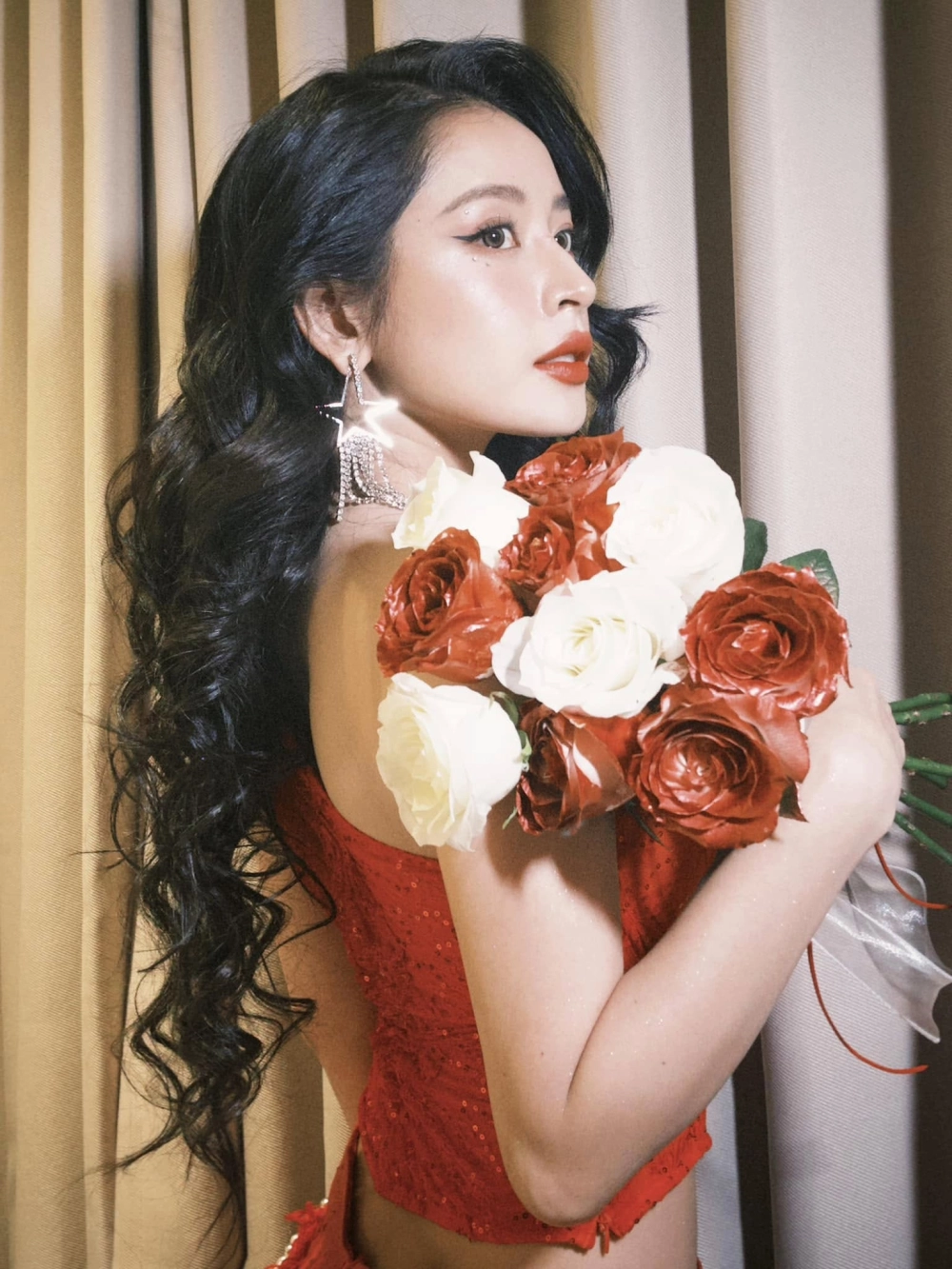 Tìm hiểu Talk to me Chi Pu và những sáng tác đặc biệt
