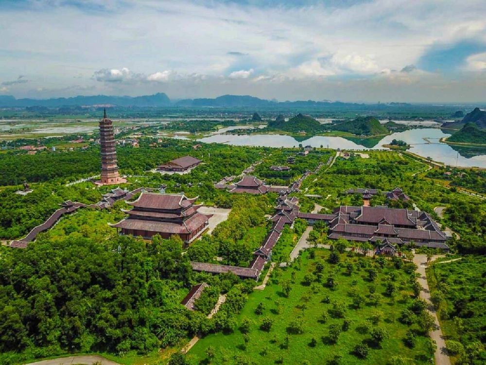 Thưởng lãm khung cảnh chùa bái đính qua bộ ảnh chất lượng cao
