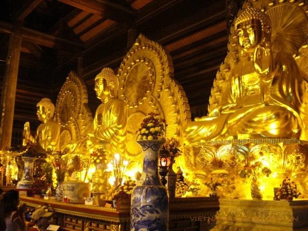 Những tượng phật ở bái đính ghi dấu thiêng liêng qua ảnh