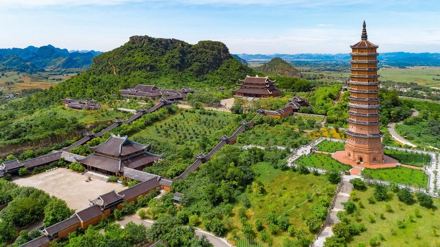 Chiêm ngưỡng ảnh đẹp chùa bái đính giữa lòng non nước Ninh Bình