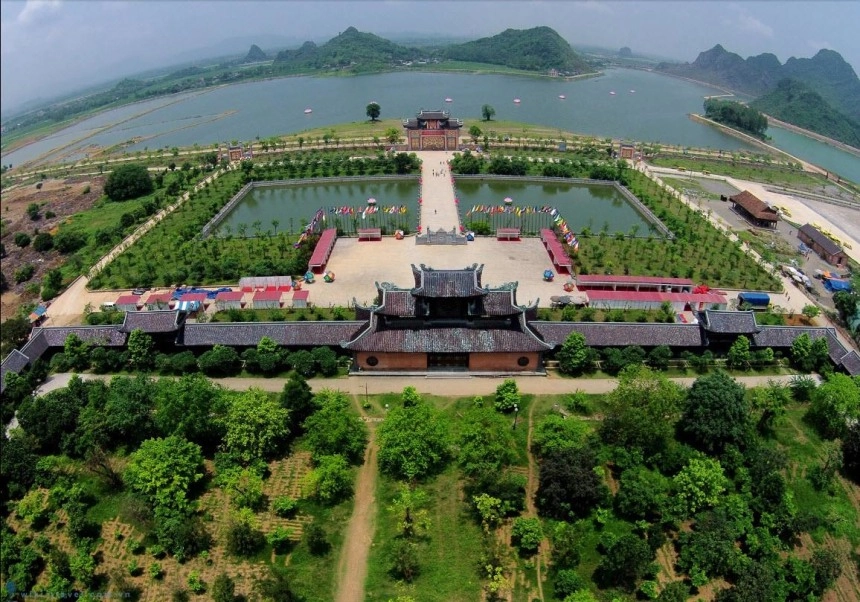 Ngắm cảnh đẹp bái đính mùa lễ hội rộn ràng