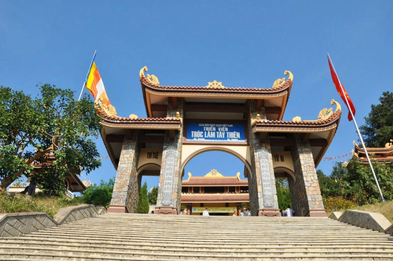 Bạn hỏi chùa Tây Thiên ở đâu à