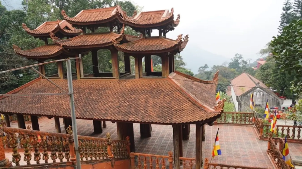 Điểm đến nổi bật chùa Thiên Ân Tam Đảo