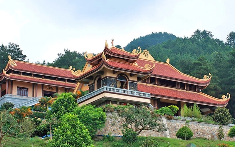 Không khí thanh tịnh tại chùa Tây Thiên Tam Đảo Vĩnh Phúc