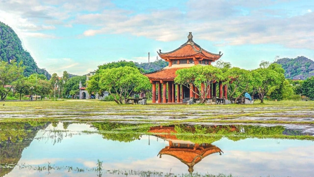 Tham khảo giá vé cố đô hoa lư trước chuyến tham quan