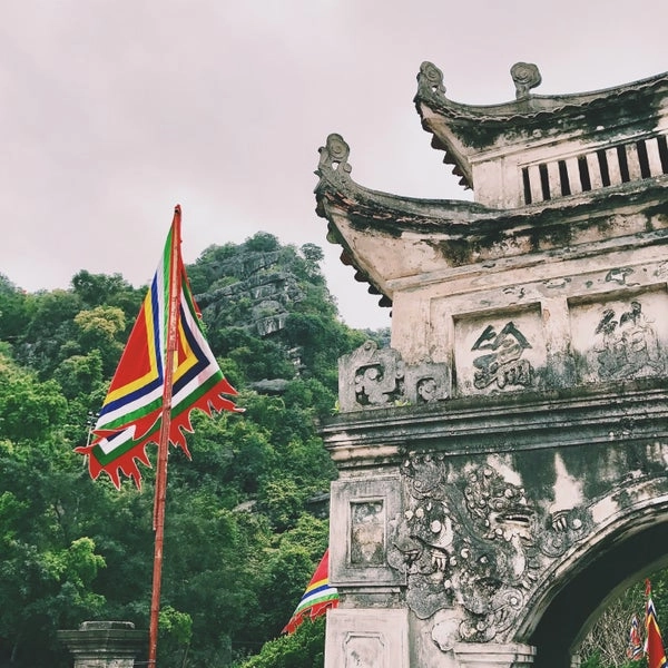 Bước vào cô đô qua ảnh, khám phá di sản huyền bí