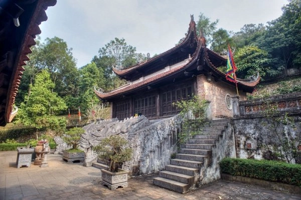 Khám phá đền Bà Triệu Sầm Sơn với vẻ đẹp văn hóa và tín ngưỡng