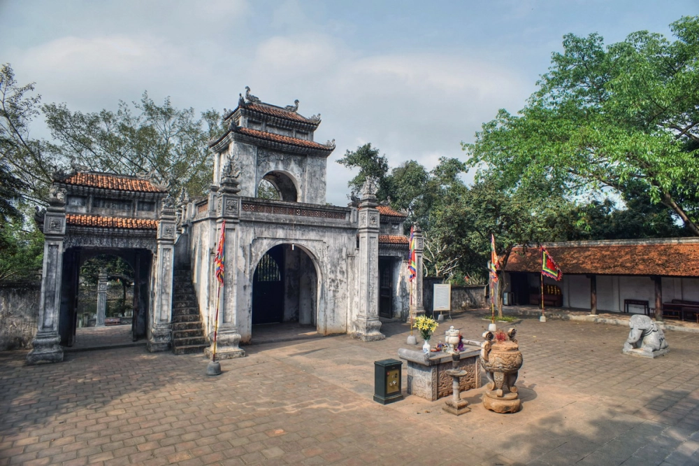 Khám phá thông tin về đền Bà Triệu được xây dựng dưới triều đại nào