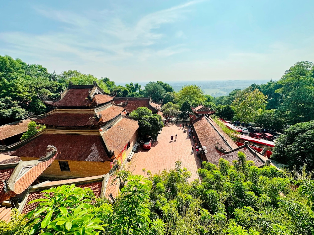 Dừng chân tại đền gióng sóc sơn yên bình