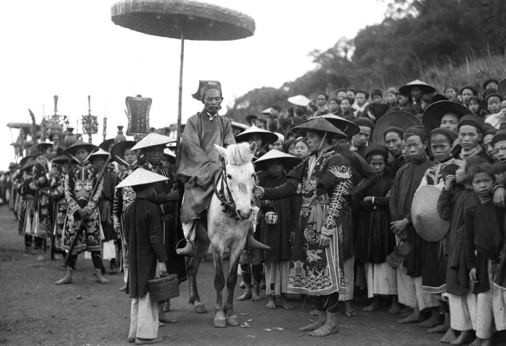 Cận cảnh không gian toàn cảnh Đền Hùng