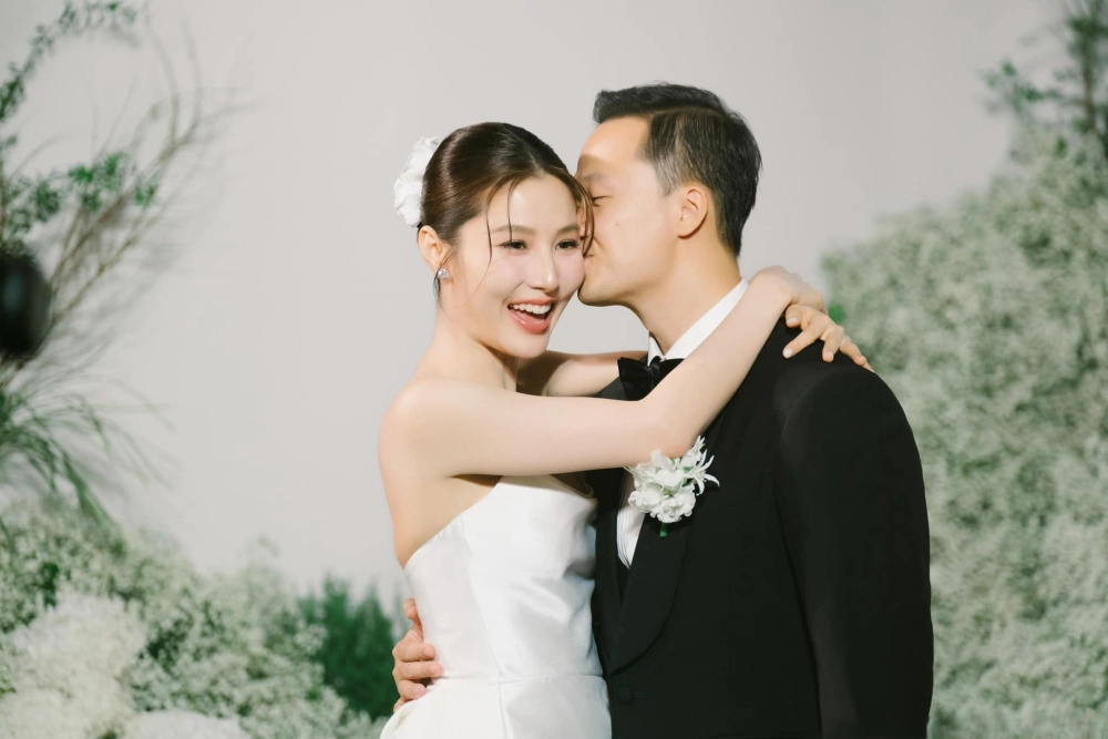 Toàn cảnh đám cưới Diễm My 9x khiến dân tình ngưỡng mộ