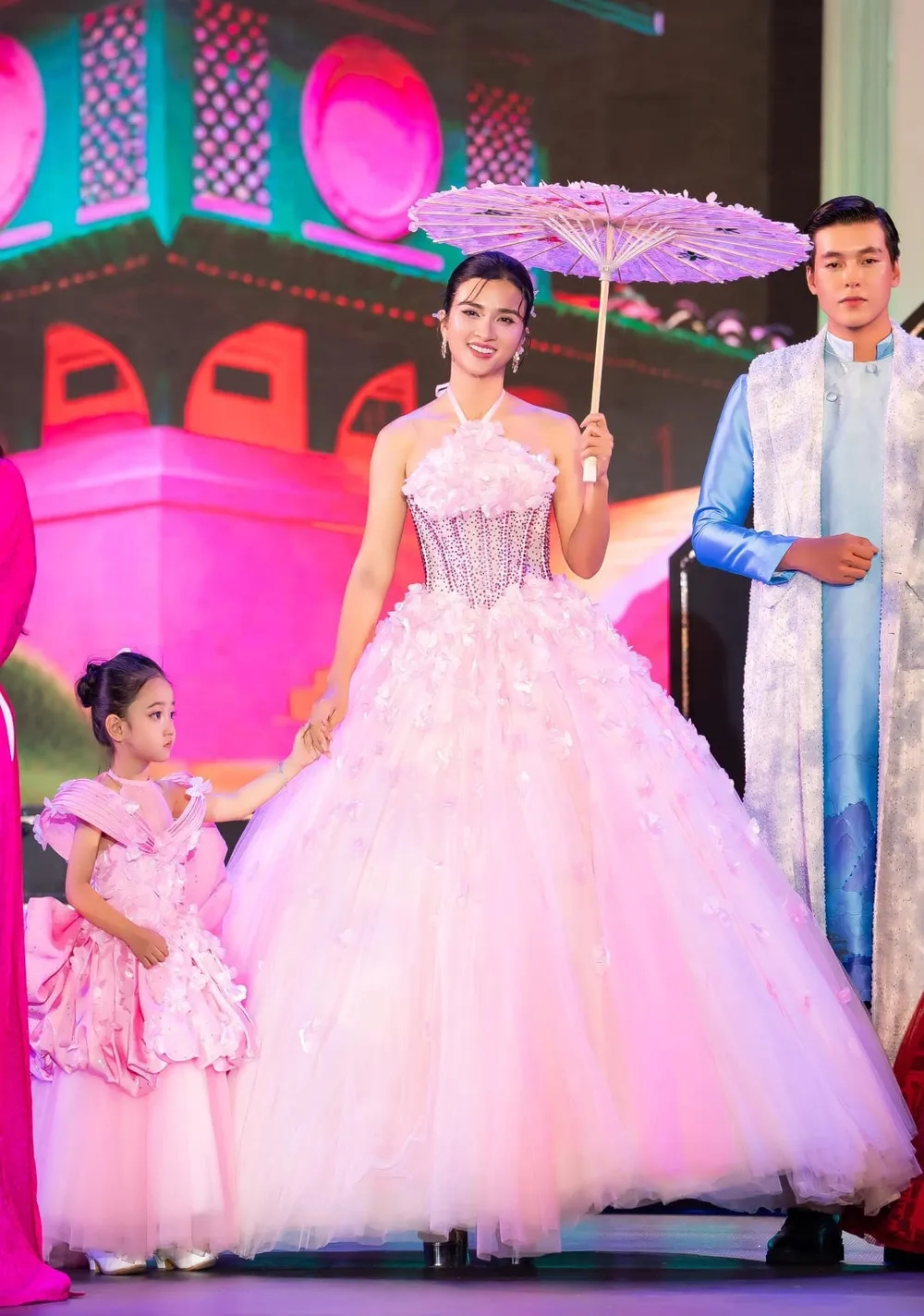 Vai diễn đột phá trong diễn viên Kim Tuyến trong phim Mộng Phù Hoa