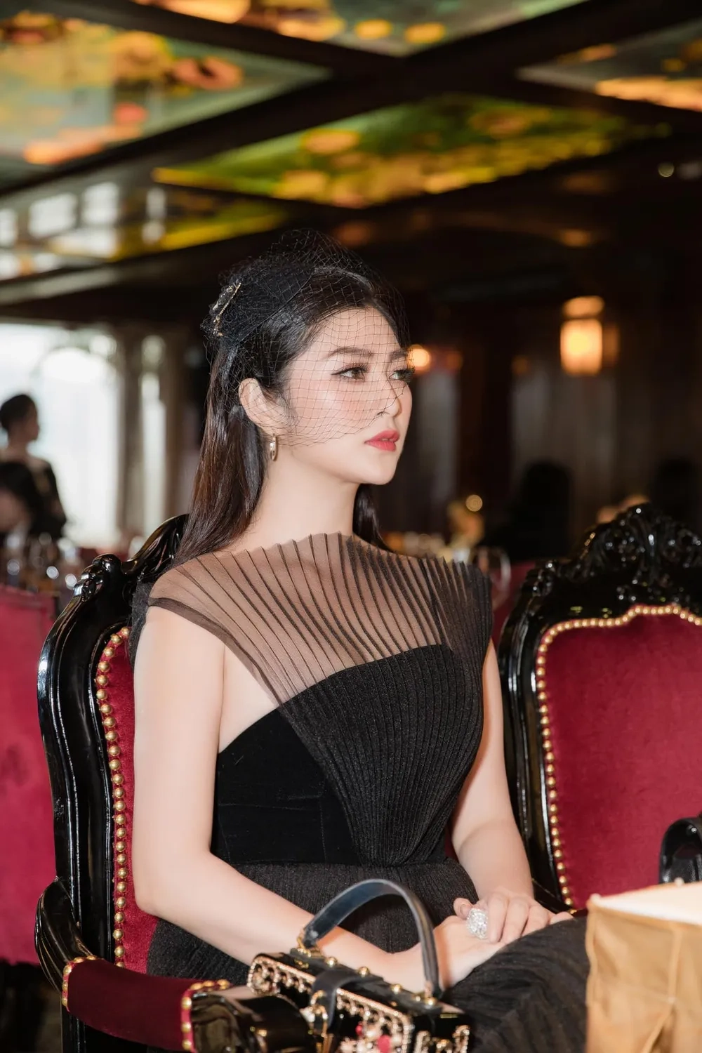 Vẻ đẹp nền nã và tài năng vượt trội của Thanh Trúc diễn viên
