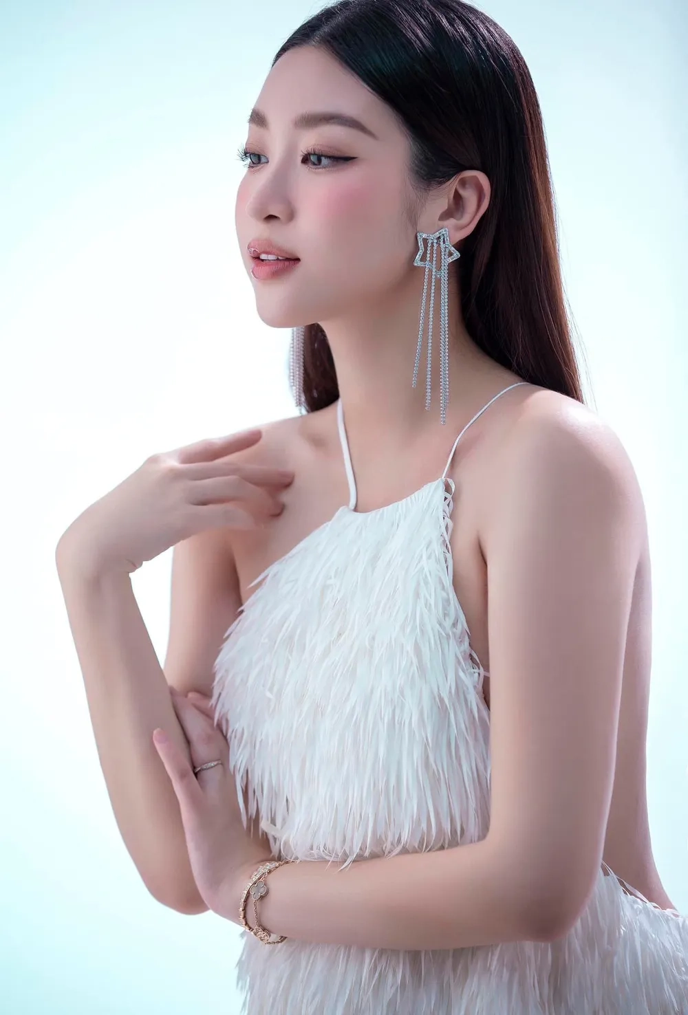 Bạn biết không hoa hậu Đỗ Mỹ Linh cao mét bao nhiêu