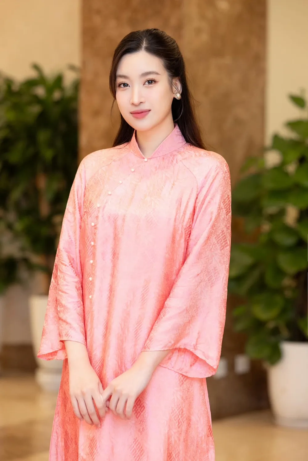 Bạn đoán được số đo 3 vòng của hoa hậu Đỗ Mỹ Linh chưa