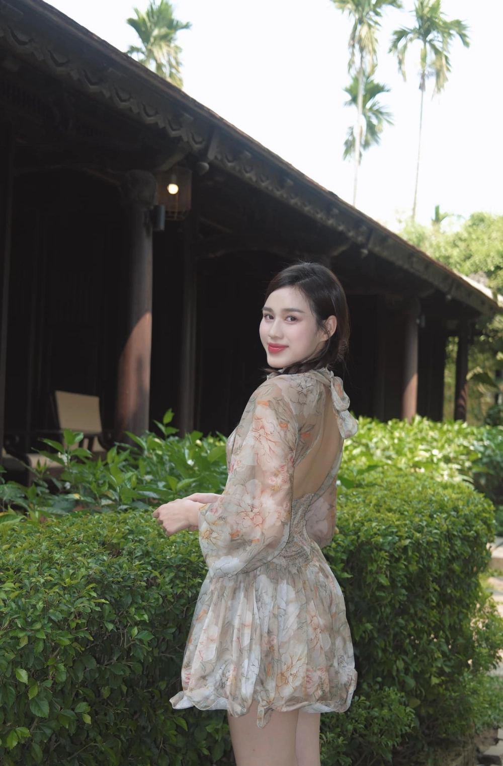 Mạng xã hội xôn xao vì tin tức về hoa hậu Đỗ Thị Hà