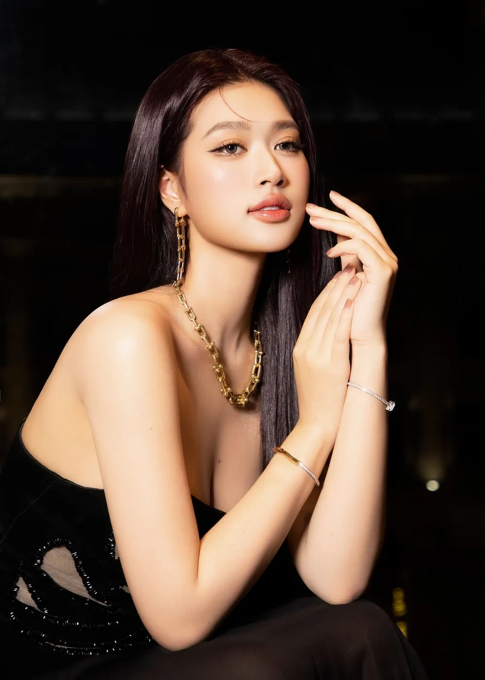gắm ngay hình ảnh hoa hậu Đoàn Thiên Ân cực xinh
