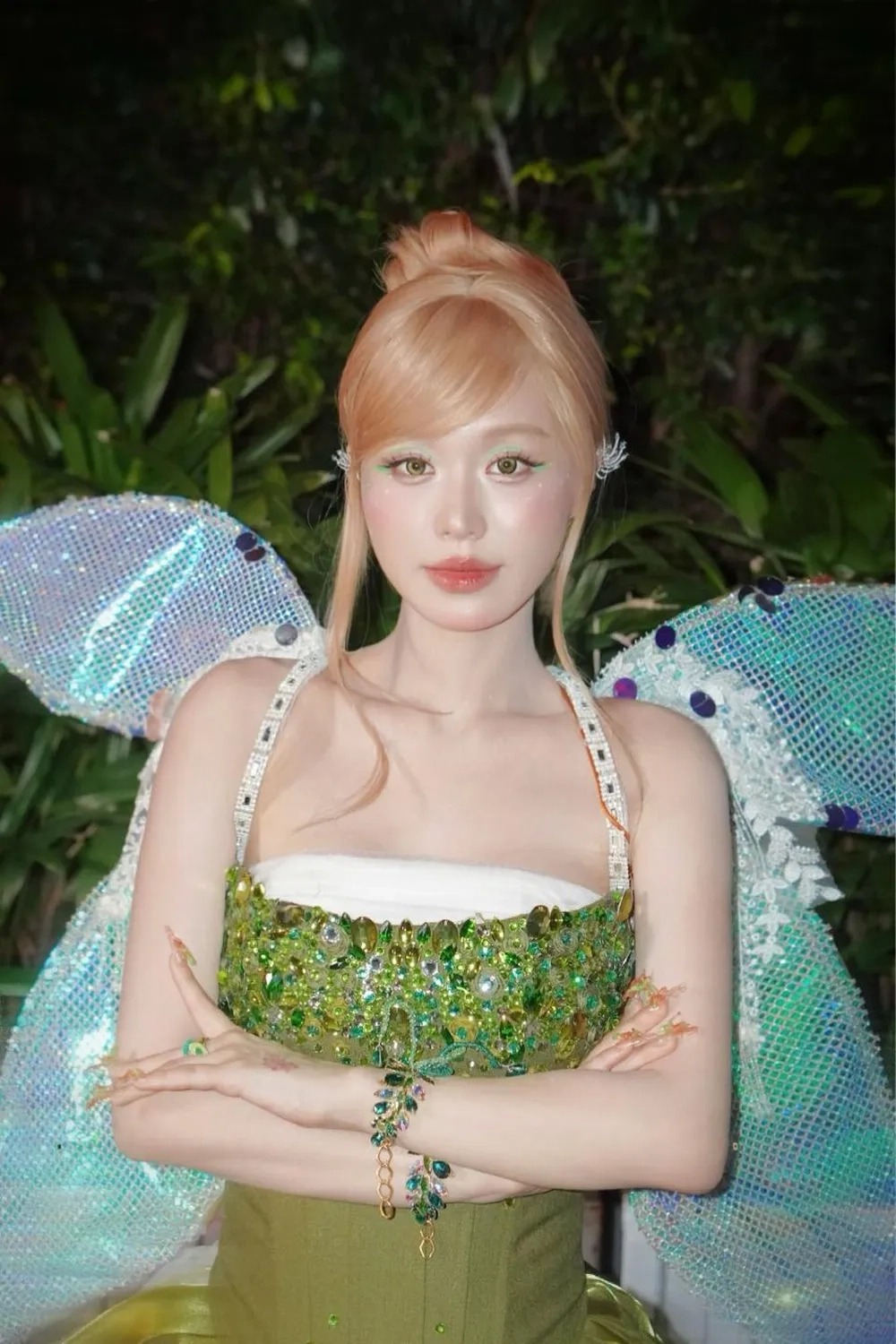 Bạn đoán đúng Han Sara bao nhiêu tuổi chưa