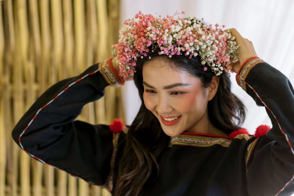 Hen nie thi hoa hậu hoàn vũ với sự quyết tâm không ngừng nghỉ