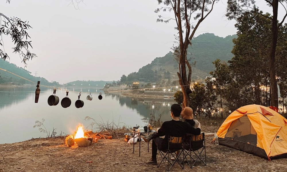 Tận hưởng ngày mới tại picnic hồ đồng đò
