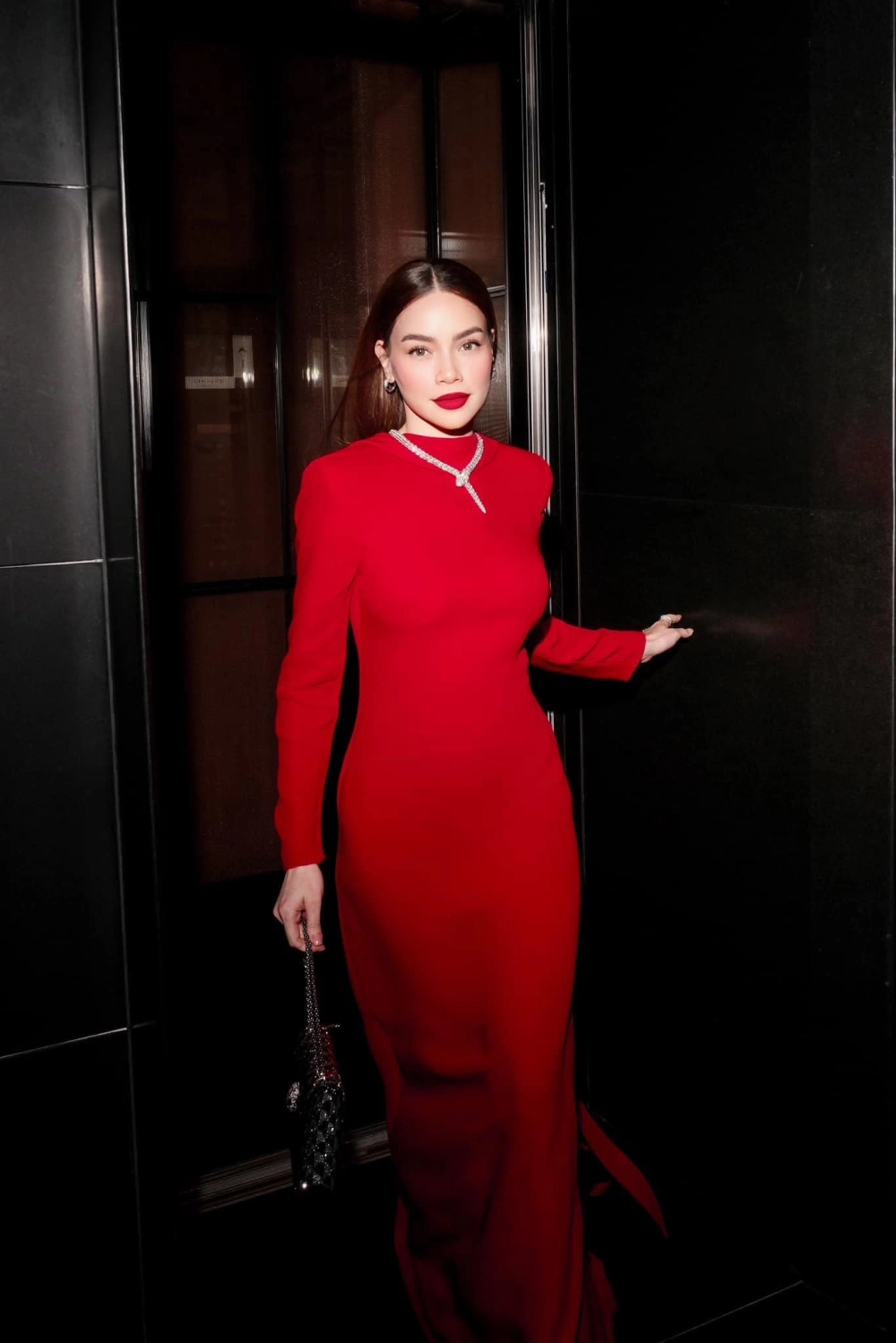 Sang chảnh đỉnh cao với Hồ Ngọc Hà Gucci