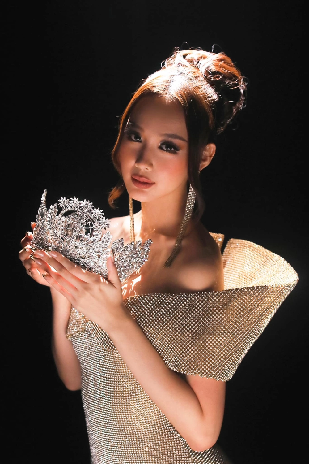 Lê nguyễn bảo ngọc ngày sinh chính thức là khi nào? 