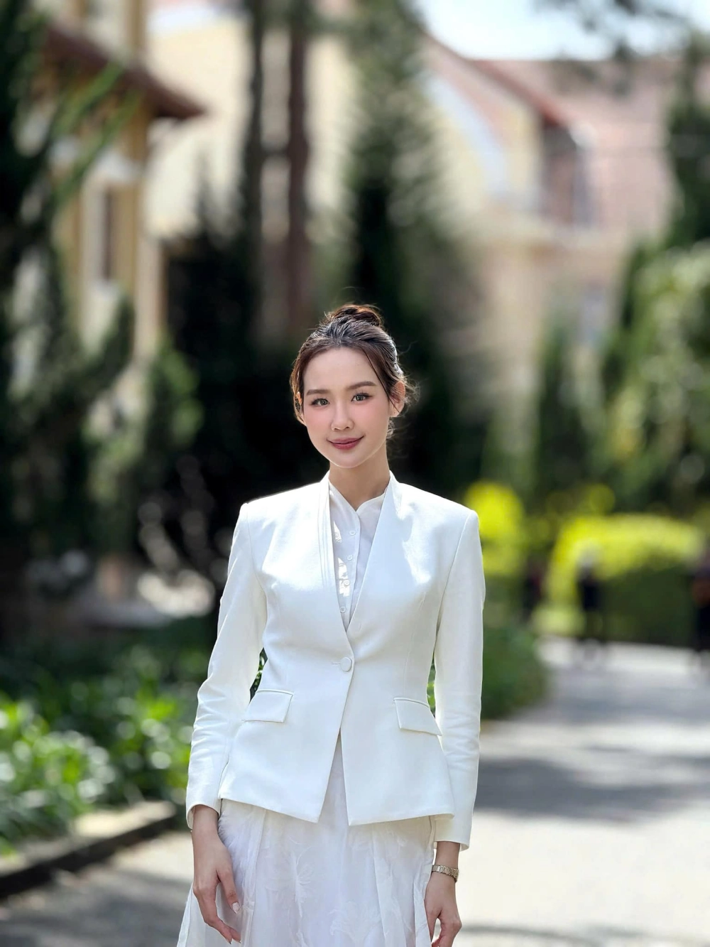 Lê nguyễn bảo ngọc cần thơ là quê hương của nàng hậu tài sắc này