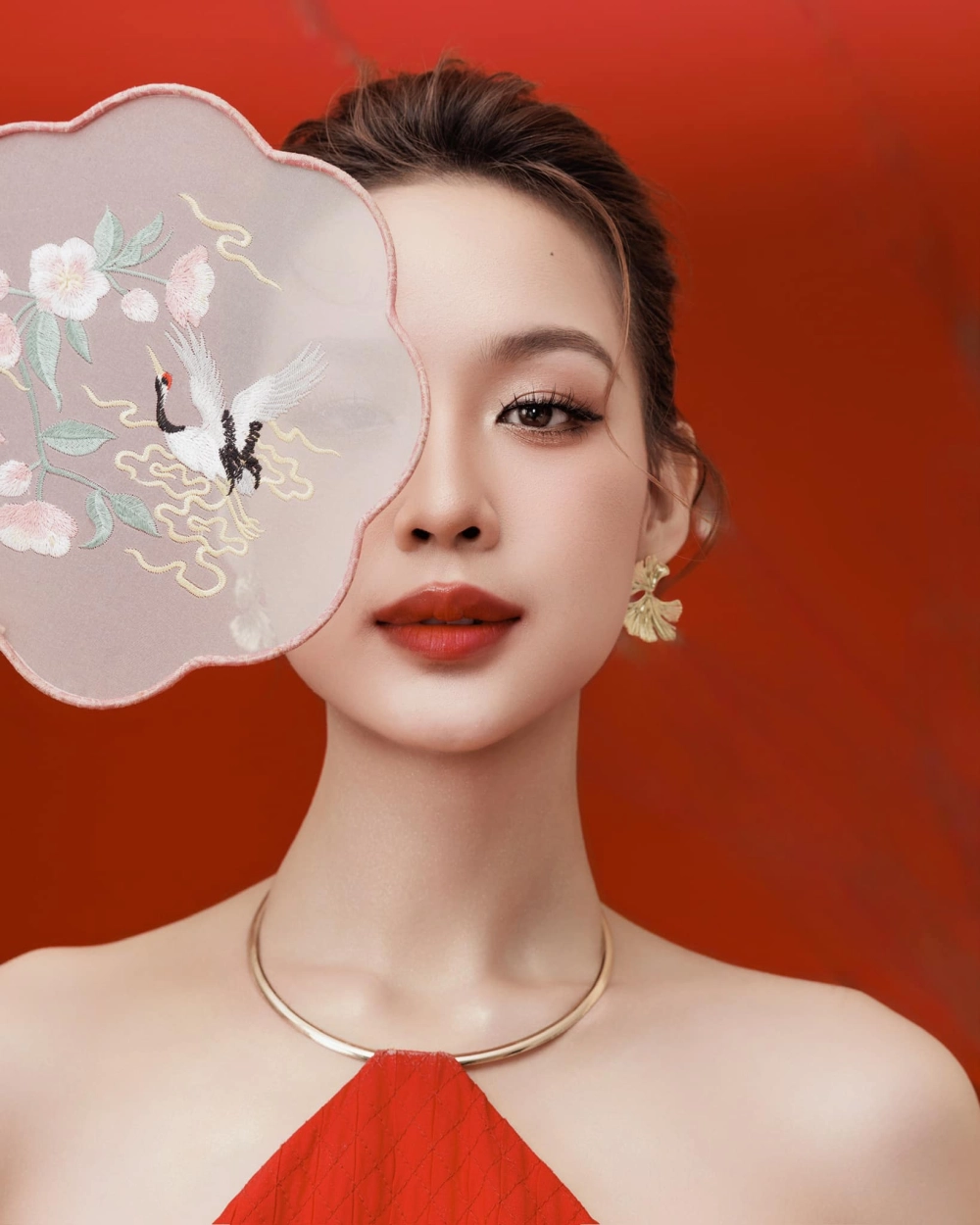 Lê nguyễn bảo ngọc ứng xử khéo léo và đầy thông minh trong các cuộc thi