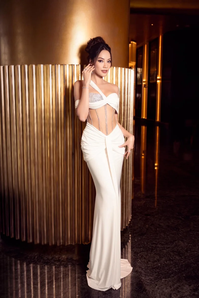 Lê Hoàng Phương trả lời ứng xử một cách xuất sắc trong cuộc thi Miss Grand