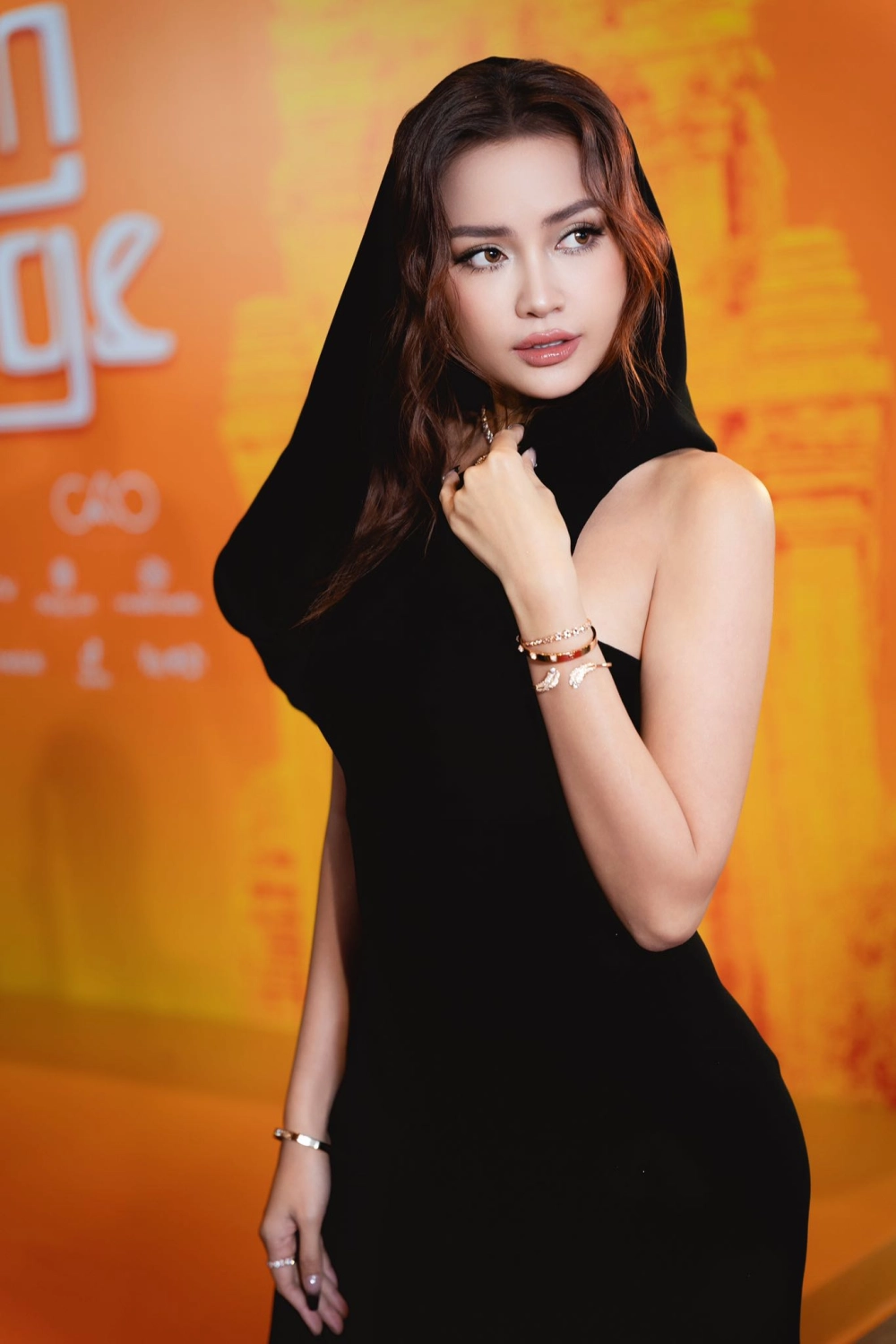 Cùng theo dõi hành trình Hoa hậu Ngọc Châu thi Miss Universe